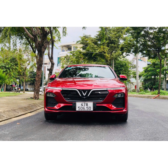 Vinfast LuxA model 2022
