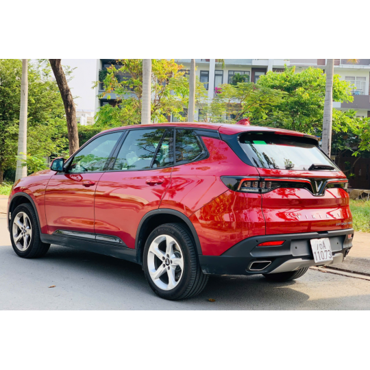 Vinfast Sa Turbo model 2022
