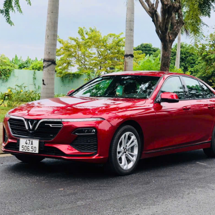 Vinfast LuxA model 2022